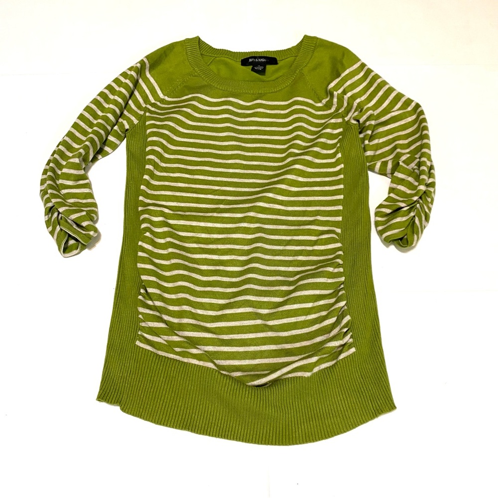 ⭐️ Stylish Green Striped Women's Top